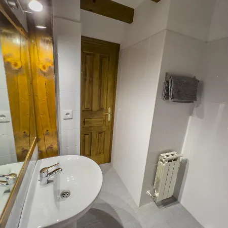 Posada Cabanes بيت ريفي Cabanes (Cantabria)