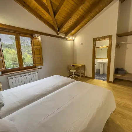 Posada Cabanes بيت ريفي *