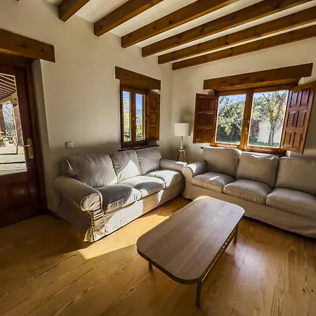 Posada Cabanes Inn