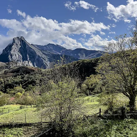 Posada Cabanes بيت ريفي *