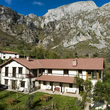 Posada Cabanes *