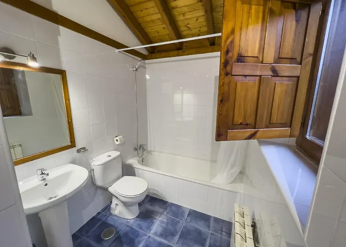 Posada Cabanes Inn *