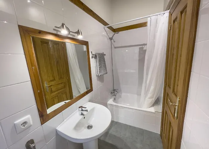 Posada Cabanes Inn *